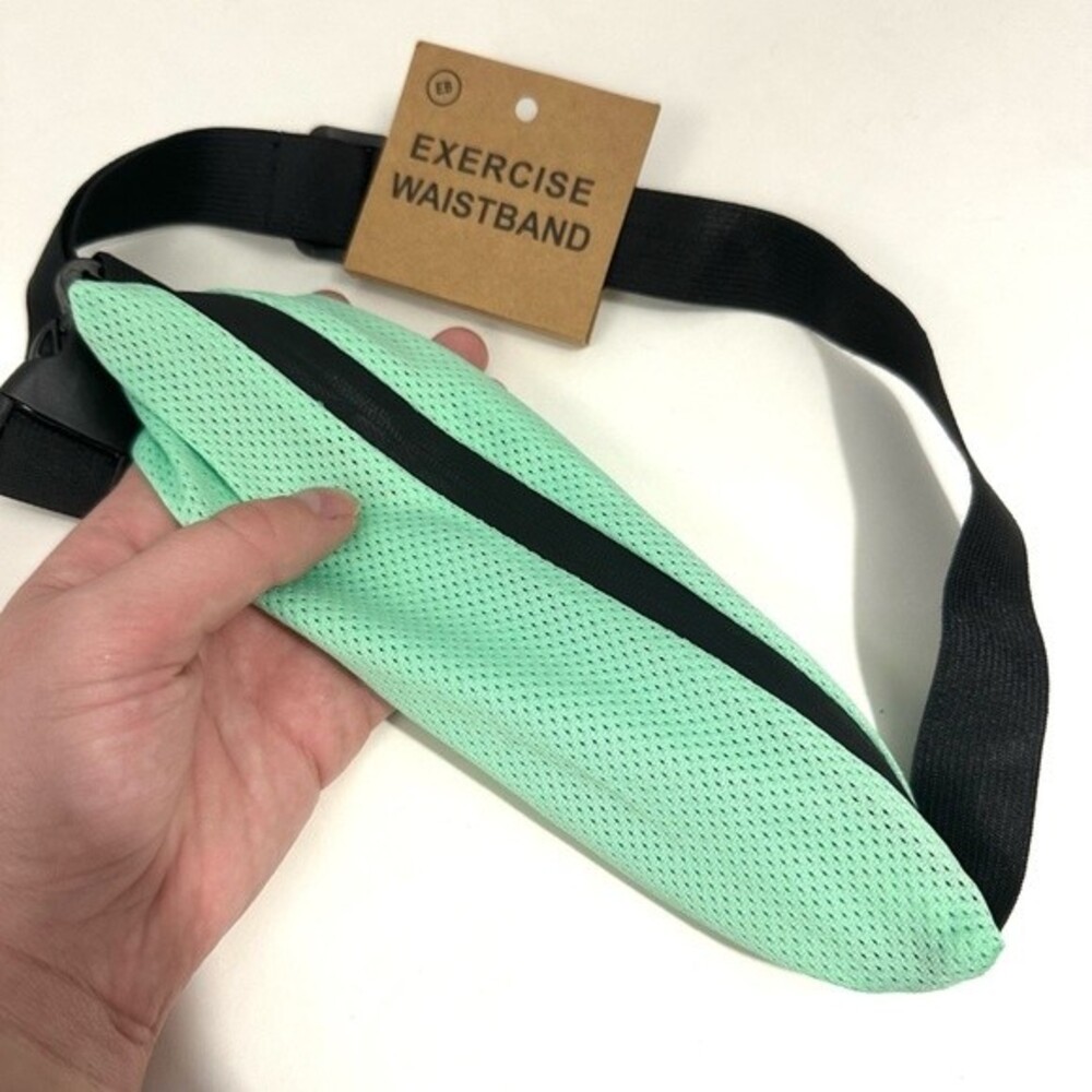 Earthbound Trading Company Green Carry-All Zip Waistband NWT OS Casual
